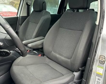 Пежо 5008, объемом двигателя 1.6 л и пробегом 195 тыс. км за 6600 $, фото 31 на Automoto.ua