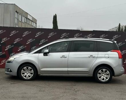 Пежо 5008, объемом двигателя 1.6 л и пробегом 195 тыс. км за 6600 $, фото 4 на Automoto.ua