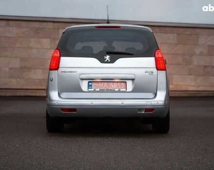 Пежо 5008, объемом двигателя 1.6 л и пробегом 243 тыс. км за 9500 $, фото 3 на Automoto.ua
