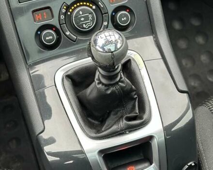 Пежо 5008, объемом двигателя 1.6 л и пробегом 195 тыс. км за 6600 $, фото 23 на Automoto.ua
