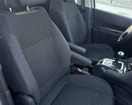 Пежо 5008, объемом двигателя 1.56 л и пробегом 208 тыс. км за 9650 $, фото 28 на Automoto.ua