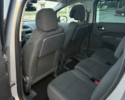 Пежо 5008, объемом двигателя 1.56 л и пробегом 208 тыс. км за 9650 $, фото 21 на Automoto.ua