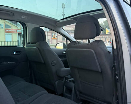 Пежо 5008, объемом двигателя 1.56 л и пробегом 208 тыс. км за 9650 $, фото 23 на Automoto.ua