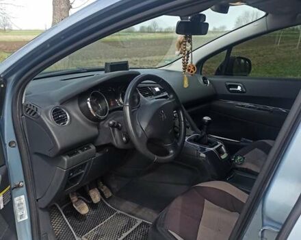 Пежо 5008, объемом двигателя 1.56 л и пробегом 205 тыс. км за 6700 $, фото 22 на Automoto.ua