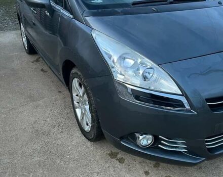 Пежо 5008, об'ємом двигуна 2 л та пробігом 226 тис. км за 7800 $, фото 7 на Automoto.ua