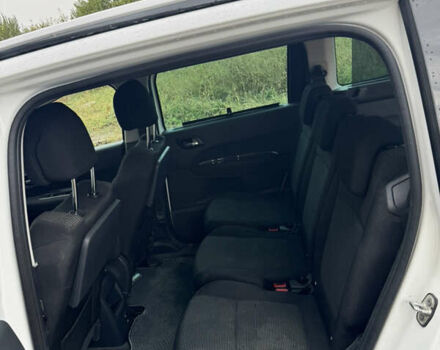 Пежо 5008, объемом двигателя 2 л и пробегом 233 тыс. км за 10500 $, фото 12 на Automoto.ua