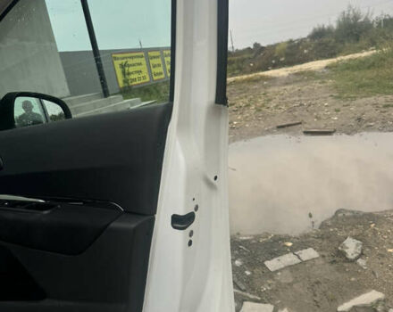 Пежо 5008, объемом двигателя 2 л и пробегом 233 тыс. км за 10500 $, фото 6 на Automoto.ua