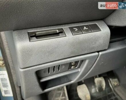 Пежо 5008, объемом двигателя 1.6 л и пробегом 240 тыс. км за 6000 $, фото 17 на Automoto.ua