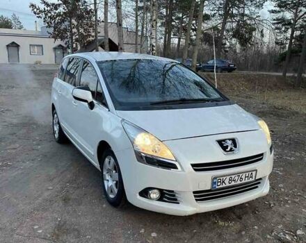 Пежо 5008, объемом двигателя 0 л и пробегом 246 тыс. км за 7650 $, фото 4 на Automoto.ua