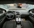 Пежо 5008, объемом двигателя 1.6 л и пробегом 254 тыс. км за 9999 $, фото 17 на Automoto.ua