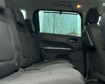 Пежо 5008, объемом двигателя 1.6 л и пробегом 254 тыс. км за 9999 $, фото 20 на Automoto.ua