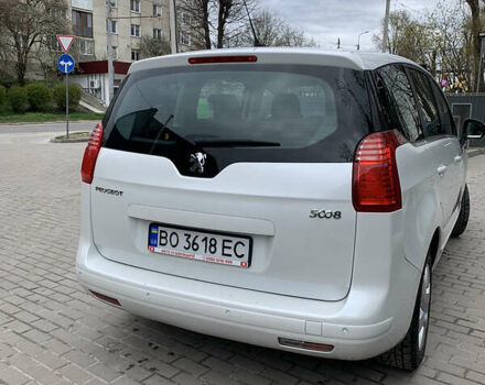 Пежо 5008, объемом двигателя 1.6 л и пробегом 166 тыс. км за 7500 $, фото 7 на Automoto.ua