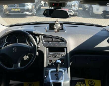 Пежо 5008, объемом двигателя 1.6 л и пробегом 220 тыс. км за 8600 $, фото 12 на Automoto.ua