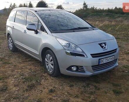 Пежо 5008, об'ємом двигуна 2 л та пробігом 267 тис. км за 9700 $, фото 1 на Automoto.ua