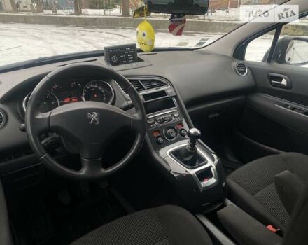 Пежо 5008, об'ємом двигуна 1.6 л та пробігом 217 тис. км за 10200 $, фото 36 на Automoto.ua