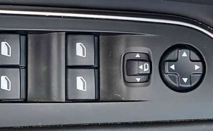 Пежо 5008, объемом двигателя 1.5 л и пробегом 142 тыс. км за 23450 $, фото 22 на Automoto.ua