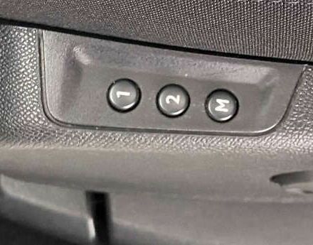 Пежо 5008, объемом двигателя 1.5 л и пробегом 142 тыс. км за 23450 $, фото 9 на Automoto.ua