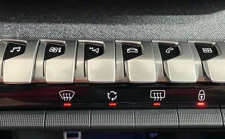 Пежо 5008, об'ємом двигуна 1.5 л та пробігом 159 тис. км за 22650 $, фото 24 на Automoto.ua