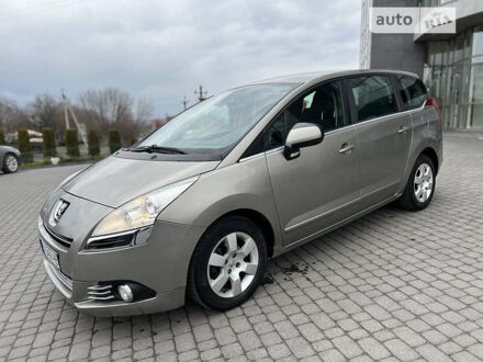 Пежо 5008 2010 у Хмельницькому на Automoto.ua Пежо 5008, об'ємом двигуна 1.6 л та пробігом 249 тис. км за 6450 $, фото 1 на Automoto.ua