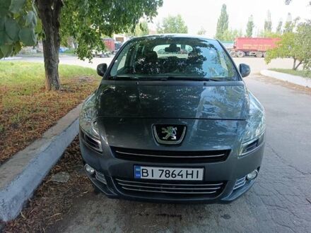 Пежо 5008 2010 в Полтаве на Automoto.ua Пежо 5008, объемом двигателя 1.6 л и пробегом 215 тыс. км за 8200 $, фото 1 на Automoto.ua
