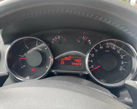 Пежо 5008, объемом двигателя 1.6 л и пробегом 195 тыс. км за 2450 $, фото 1 на Automoto.ua