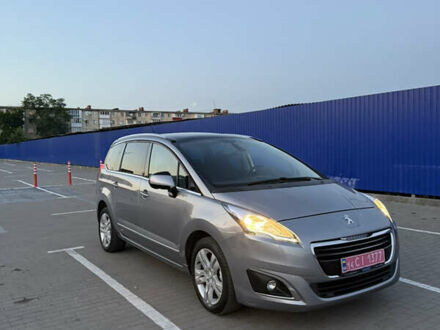 Пежо 5008, объемом двигателя 1.56 л и пробегом 208 тыс. км за 9749 $, фото 1 на Automoto.ua