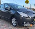 Серый Пежо 5008, объемом двигателя 2 л и пробегом 205 тыс. км за 8200 $, фото 1 на Automoto.ua