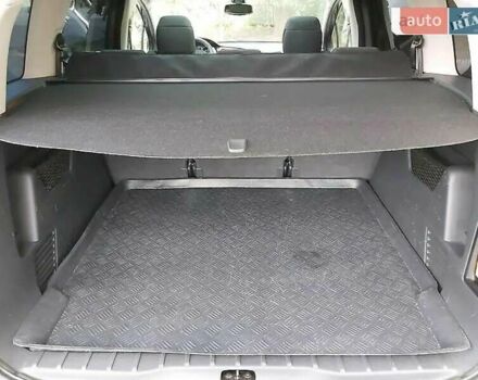 Пежо 5008 2009 в Ивано-Франковске на Automoto.ua Серый Пежо 5008, объемом двигателя 1.6 л и пробегом 146 тыс. км за 7500 $, фото 16 на Automoto.ua