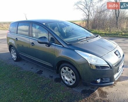 Сірий Пежо 5008, об'ємом двигуна 1.56 л та пробігом 283 тис. км за 6500 $, фото 8 на Automoto.ua