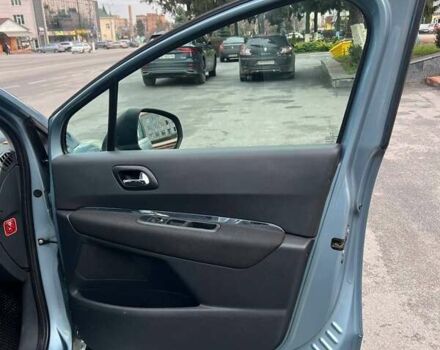 Сірий Пежо 5008, об'ємом двигуна 1.6 л та пробігом 249 тис. км за 6400 $, фото 26 на Automoto.ua