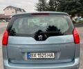 Сірий Пежо 5008, об'ємом двигуна 1.6 л та пробігом 249 тис. км за 6400 $, фото 8 на Automoto.ua