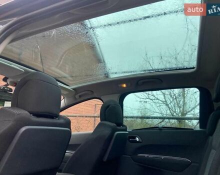 Серый Пежо 5008, объемом двигателя 1.56 л и пробегом 210 тыс. км за 8900 $, фото 7 на Automoto.ua