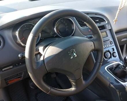 Сірий Пежо 5008, об'ємом двигуна 1.56 л та пробігом 283 тис. км за 6500 $, фото 9 на Automoto.ua