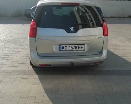 Серый Пежо 5008, объемом двигателя 1.6 л и пробегом 253 тыс. км за 6999 $, фото 4 на Automoto.ua