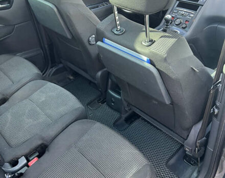 Пежо 5008 2009 в Луцке на Automoto.ua Серый Пежо 5008, объемом двигателя 1.6 л и пробегом 244 тыс. км за 5350 $, фото 12 на Automoto.ua