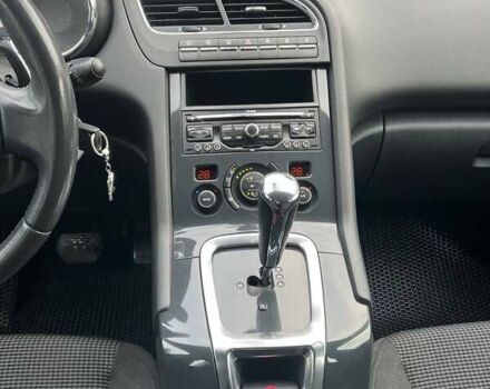 Сірий Пежо 5008, об'ємом двигуна 1.6 л та пробігом 249 тис. км за 6400 $, фото 13 на Automoto.ua