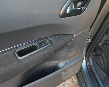 Сірий Пежо 5008, об'ємом двигуна 1.56 л та пробігом 284 тис. км за 6650 $, фото 19 на Automoto.ua