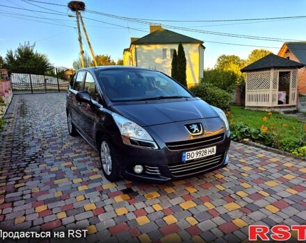 Серый Пежо 5008, объемом двигателя 1.6 л и пробегом 235 тыс. км за 7200 $, фото 4 на Automoto.ua