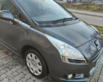 Сірий Пежо 5008, об'ємом двигуна 1.56 л та пробігом 284 тис. км за 6650 $, фото 4 на Automoto.ua