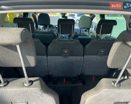 Пежо 5008 2009 в Луцке на Automoto.ua Серый Пежо 5008, объемом двигателя 1.6 л и пробегом 244 тыс. км за 5350 $, фото 16 на Automoto.ua