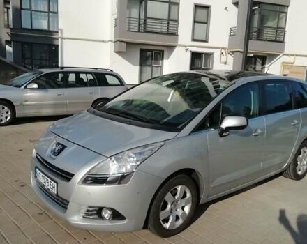 Серый Пежо 5008, объемом двигателя 1.6 л и пробегом 253 тыс. км за 6999 $, фото 2 на Automoto.ua