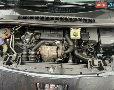 Серый Пежо 5008, объемом двигателя 1.56 л и пробегом 210 тыс. км за 8900 $, фото 11 на Automoto.ua