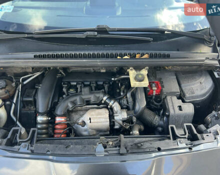 Пежо 5008 2009 в Луцке на Automoto.ua Серый Пежо 5008, объемом двигателя 1.6 л и пробегом 244 тыс. км за 5350 $, фото 19 на Automoto.ua