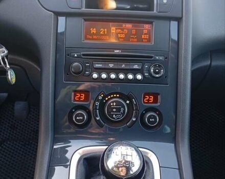 Сірий Пежо 5008, об'ємом двигуна 1.56 л та пробігом 283 тис. км за 6500 $, фото 14 на Automoto.ua