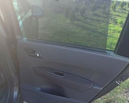 Сірий Пежо 5008, об'ємом двигуна 1.56 л та пробігом 283 тис. км за 6500 $, фото 11 на Automoto.ua