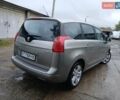 Сірий Пежо 5008, об'ємом двигуна 1.6 л та пробігом 238 тис. км за 6450 $, фото 1 на Automoto.ua