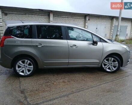 Сірий Пежо 5008, об'ємом двигуна 1.6 л та пробігом 238 тис. км за 6450 $, фото 7 на Automoto.ua