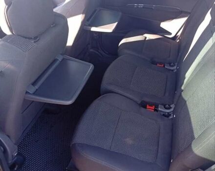 Сірий Пежо 5008, об'ємом двигуна 1.56 л та пробігом 283 тис. км за 6500 $, фото 3 на Automoto.ua