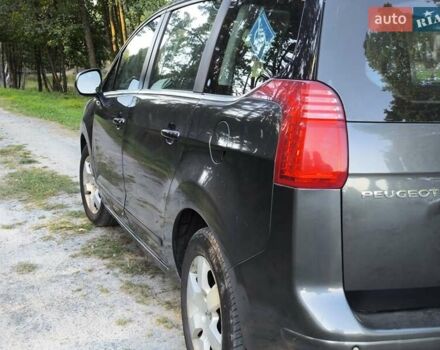 Серый Пежо 5008, объемом двигателя 2 л и пробегом 225 тыс. км за 9594 $, фото 24 на Automoto.ua