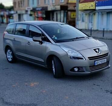 Серый Пежо 5008, объемом двигателя 1.6 л и пробегом 317 тыс. км за 6900 $, фото 20 на Automoto.ua